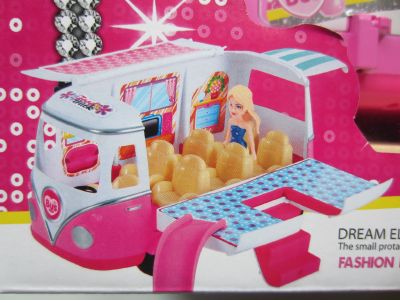 Розов микробус за пикник с кукла Beauty