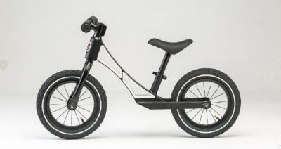 Детски магнезиев балансиращ велосипед Moni  