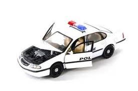Метална кола Welly Chevrolet Impala 2001 Police