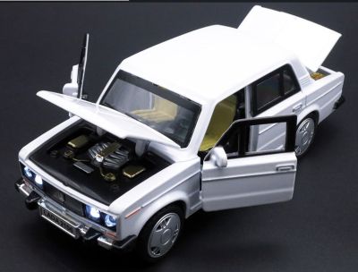 Метална кола Lada 2106 със светлини и звуци - бяла 1:32 
