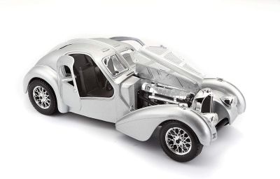 Метална кола Bugatti EB 110 Burago 1/24