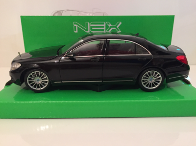 Метална количка Mercedes Benz S Class Welly 1:24