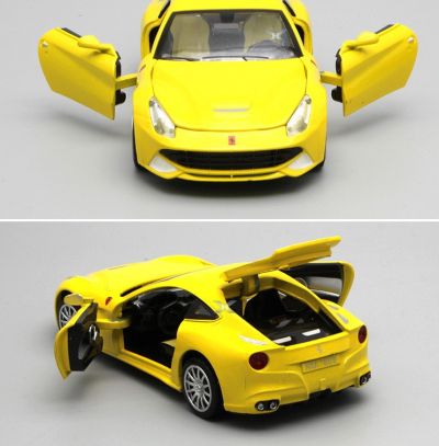 Метална количка 1:32 Ferrari F12 със звук и светлини жълт цвят