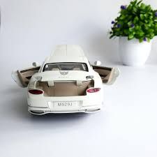 Метален автомобил със звук и светлини BENTLEYS Continental GT 1/24 бяла