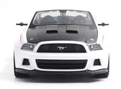 Метална кола Ford Mustang Street Racer 2014 MAISTO 31506 - 1:24