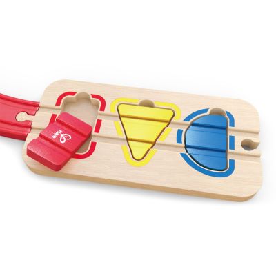 Дървено музикално влакче с аксесоари Rainbow Hape 3826