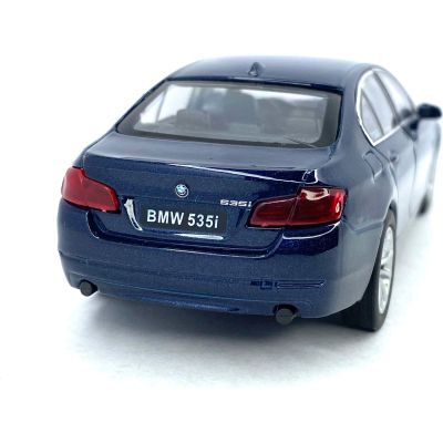 Металeн автомобил с отварящи се врати BMW 535i blue 1:34 Welly 