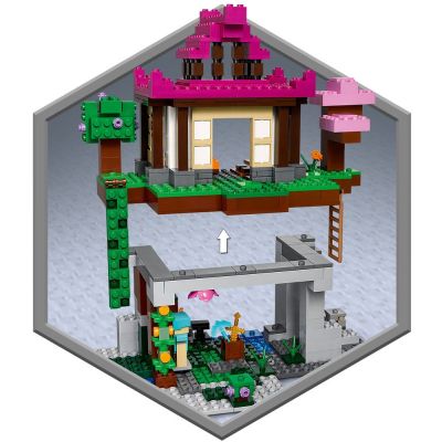 Конструктор LEGO Minecraft Тренировъчна площадка 21183