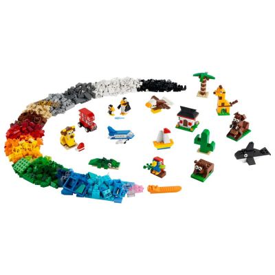 Конструктор LEGO CLASSIC Около света 11015