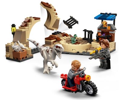 Конструктор LEGO Jurassic World 76945 - Атросираптор: преследване с мотоциклет