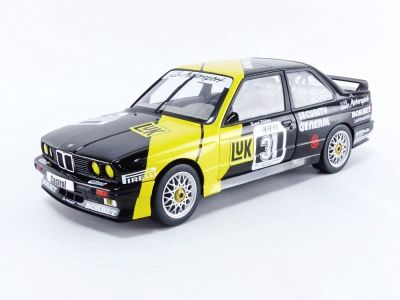 Метален автомобил BMW E30 M3#31 DTM 1988 Solido 1/18 - 421189300