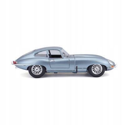 Bburago Метална количка Jaguar E Coupe 1961 1:18