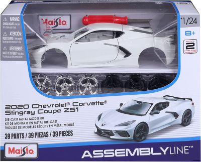Метална кола за сглобяване Chevrolet Corvette Stingray Coupe 2020 Maisto 2017 1:24 39525