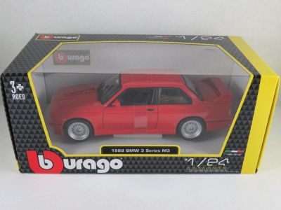 Метална кола BMW M3 E30 1988 Bburago 1:24  