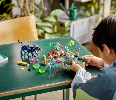 Конструктор LEGO Avatar 75571 - Нейтири и Танатор срещу Куорич