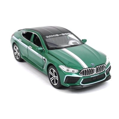 Метална кола BMW M8 1:32 Зелен