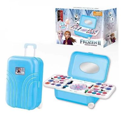 Комплект за красота Frozen палитра със сенки в куфар с колела 901-700