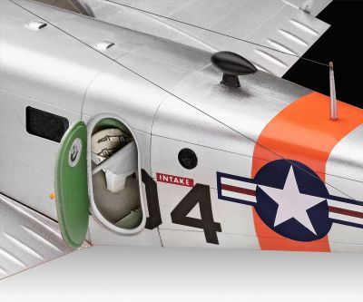 Сглобяем модел Revell Самолет Beechcraft Model 18