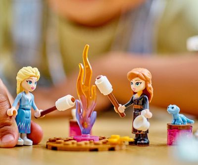 Конструктор LEGO Disney Princess 43238 Замръзналият замък на Елза
