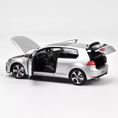Метална кола Volkswagen Golf GTI 2013 Reflex Silver Norev 1:18 - 188551