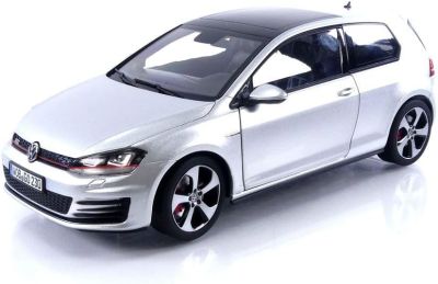 Метална кола Volkswagen Golf GTI 2013 Reflex Silver Norev 1:18 - 188551