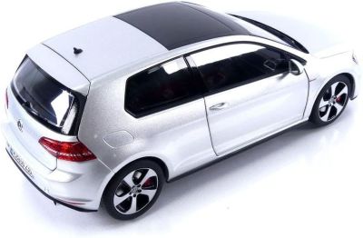 Метална кола Volkswagen Golf GTI 2013 Reflex Silver Norev 1:18 - 188551