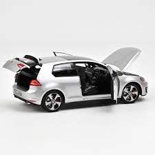 Метална кола Volkswagen Golf GTI 2013 Reflex Silver Norev 1:18 - 188551