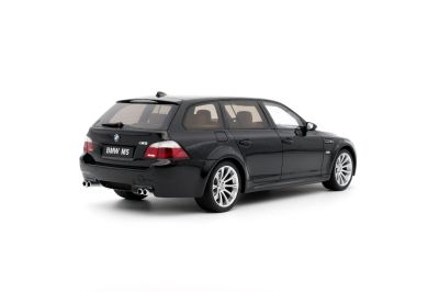 Колекционерска кола BMW E61 M5 Black 2004 OTTOMobile 1:18 - OT1020