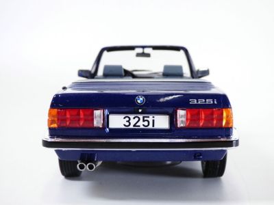 Метална кола BMW 325i E30 Cabriolet 1985 1:18 Model Car Group 18381