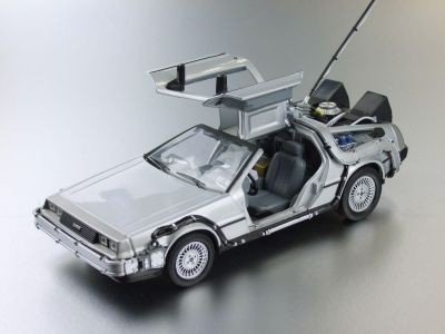 Метална кола Back to the Future Welly - 1:24