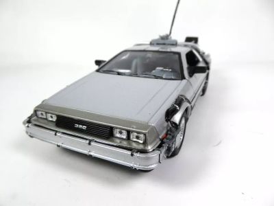 Метална кола Back to the Future Welly - 1:24