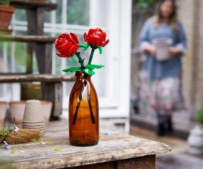 Конструктор LEGO Iconic 40460 - Рози