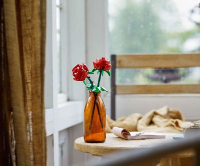 Конструктор LEGO Iconic 40460 - Рози