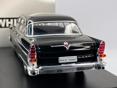 Метална кола GAZ-13 Chaika 1960 WHITE BOX 124080