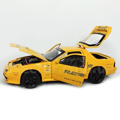 Метален автомобил Mazda RX7 със звук и светлини 1/24