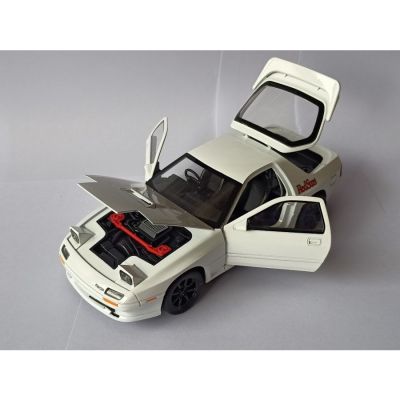 Метален автомобил Mazda RX7 със звук и светлини 1/24 бял