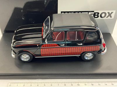 Метална кола Renault 4L Parisienne 1964 WHITE BOX 124151