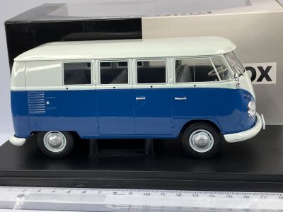 Метален бус Volkswagen T1 - 1960 WHITE BOX 124179