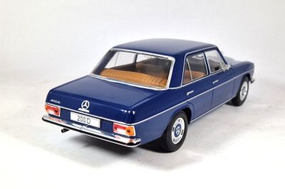 Метална кола Mercedes 200 D WHITE BOX 124195