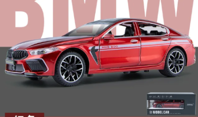 Метален автомобил BMW M8 със звук и светлини 1/24 червен