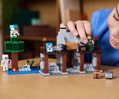 Конструктор LEGO Minecraft 21261 Вълчата крепост