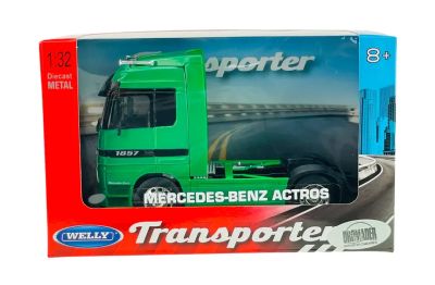 Метален камион влекач Mercedes-Benz Actros WELLY 1/32 green