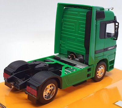 Метален камион влекач Mercedes-Benz Actros WELLY 1/32 green