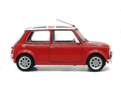 Метална кола MINI COOPER SPORT 1997 - RED + FLAG SOLIDO 1:18 - 1800604