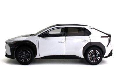 Метална кола Toyota bz4x 2022 SUN STAR SS5731