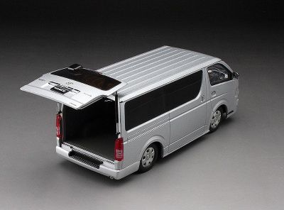 Метален бус Toyota H200 HiAce Van Super GL SUN STAR 51012