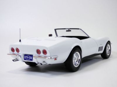 Метална кола Chevrolet Corvette Convertible 1969 Can Am Norev 1:18 - 189038