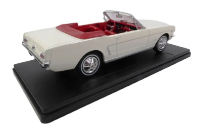 Метален автомобил Ford Mustang Convertible 1965 SALVAT SAL24MVQ2