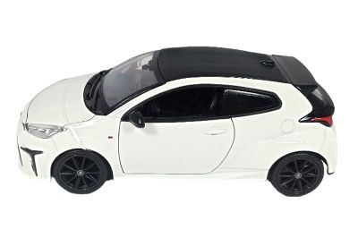 Метална кола Toyota Yaris GR 2021 - 1:24 Maisto 32909 бяла