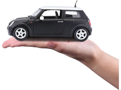 Метална кола Mini Cooper 1:24 Maisto 31219